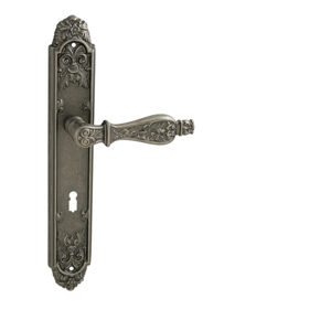 Kľučka na dvere FO - SIRACUSA SIA - sivá antik (N10) | MP-KOVANIA.sk